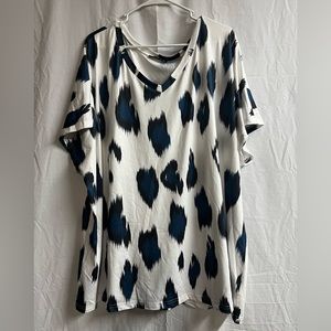 Shein “curve” ladies vee neck 4XL